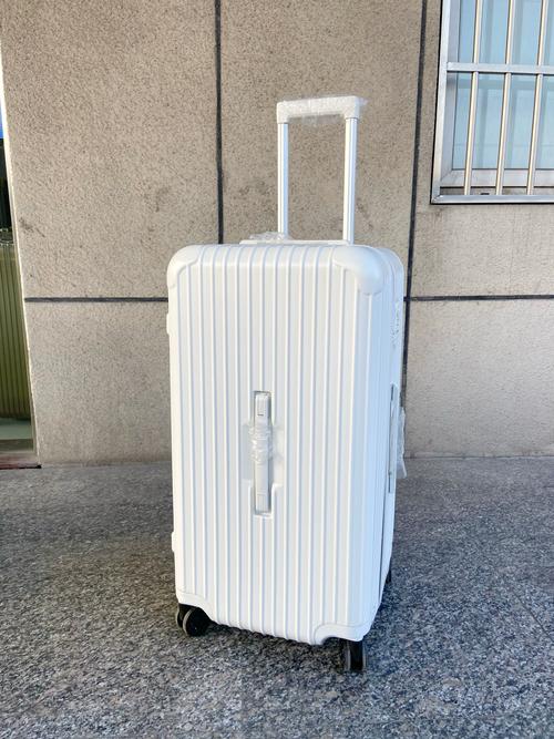 超大加厚32寸运动版拉杆箱30寸铝框密码箱大容量出国50行李箱静音